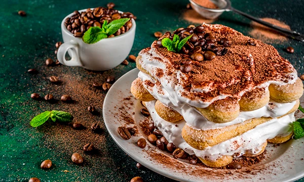 Выбираем самый вкусный торт на ваш выбор. Будет много классических тортов и пирожных из разных стран. Если среди представленных не будет вашего любимого - напишите его название в комментарии.