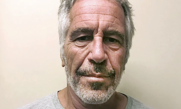 Дело Эпштейна стало одним из самых громких скандалов начала XXI века. Он был гением и извращенцем одновременно. Но насколько хорошо ты знаешь Эпштейна и его дело? Предлагаю это проверить в этом тесте!