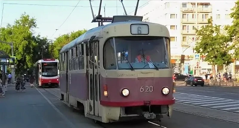 Это не тот трамвай, нак котором я ехал. Но ехал Я именно по этому маршруту. Это не тот трамвай, нак котором я ехал. Но ехал Я именно по этому маршруту.