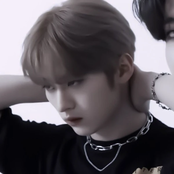 Проверьте, насколько вы похожи на Ли Ноу из Stray kids💕