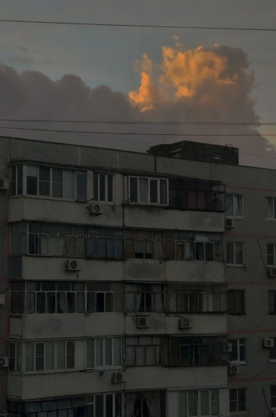 В этом тесте собраны наиболее популярные русскоязычные треки, имеющие определенный вайб, ваша задача выбрать наилучшую композицию. Удачи!
