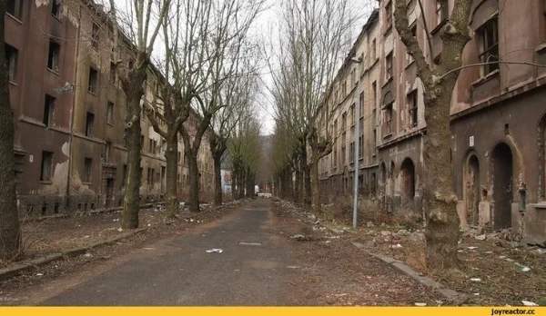 вы зашли в заброшку и попали в  закулисье заброшек  внимание это закулисье придумал автор теста