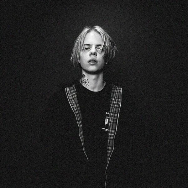 Я с-с-с... вдохновился идеей ShadyXV и решил не пихать всех в турнир на 1024 позиции, а разбить на много частей. В следующий этап проходят лучшие 16 по очкам в классическом режиме.