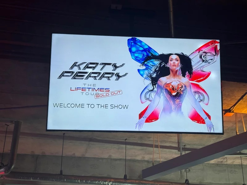 Как я сходил на Katy Perry(Кэти Перри) Как я сходил на Katy Perry(Кэти Перри)