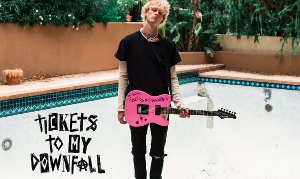 Выберите лучшую песню Machine Gun Kelly на ваш вкус! P.s. с таймкодами!
P.s.s. с альбома mainstream sellout не все песни т.к. лейбл MGK запретил их в РФ на ютуб, а брать заблок. песни имхо нет смысла.