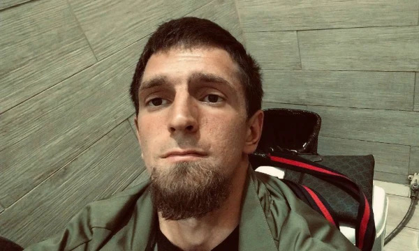 всем саламалейкум пацаны, я заметил да вот вы ходите на компьютерные залы, снюс кидаете, я этим шайбой блять по голове вас скоро кварцану жи есть. Бля кувшина не было, я в ловушку попал. 