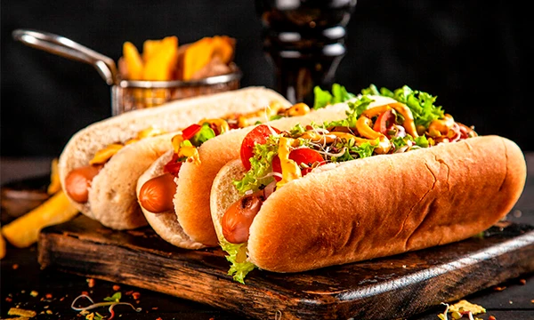 Выбираем самый вкусный фаст-фуд на ваш выбор. Будет много различный фаст-фуд из разных стран. Если среди представленных не будет вашего любимого - напишите его название в комментарии. Без сладостей.