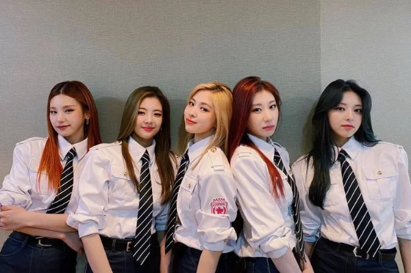 здесь будут только жг: itzy, twice, aespa, (g)i-dle, blackpink, new jeans, le sserafim, x:in