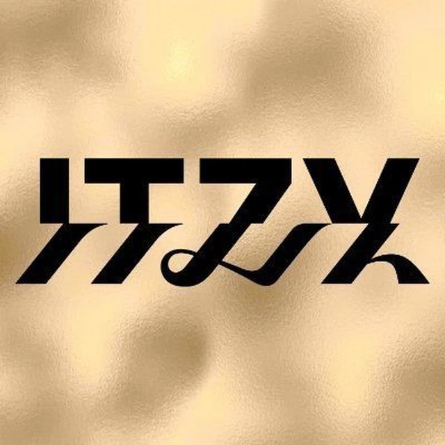 Новая обложка ITZY на разных соцетях: Новая обложка ITZY на разных соцетях: