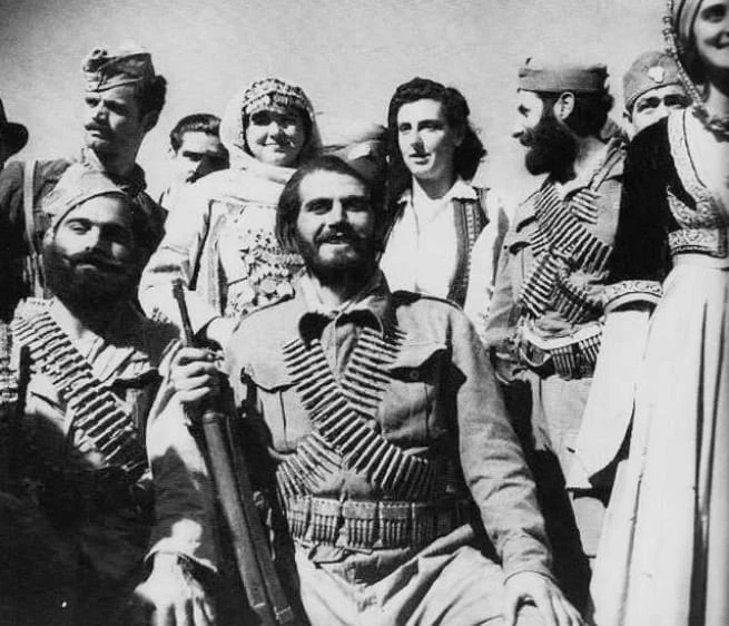 Правильная денацификация от бойцов ЭЛАС Правильная денацификация от бойцов ЭЛАС