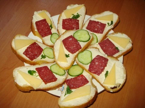 В детстве каждый из нас запомнил вкус еды, который отличался от других, он был лучше. В этом тесте вы можете поностальгировать и выбрать вашу любимую еду из детства.