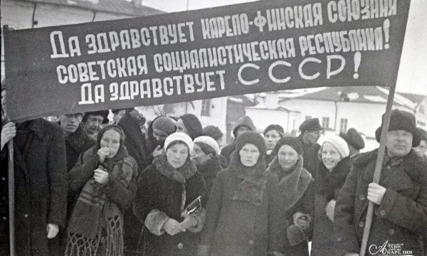 В истории России существовало множество регионов, который ныне не сыскать на карте. Выберите самый интересный. Не добавлял регионы, упразднённые путём разделения, а так же полностью бывшие вне РФ.