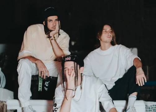 лучшие треки Chase Atlantic, пока в 32 варианта