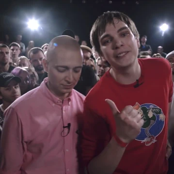 “Кто царь горы русского баттл-рэпа? Смоки Мо, Oxxxymiron, Schokk, или кто-то из новой школы? Пройди  тест и узнай, кто из баттл-MC обладает самым убийственным флоу. (Простите за то что пропал)
