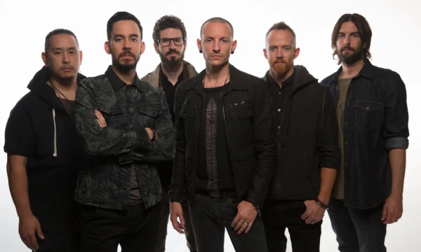 Я решил собрать вас подборку хитов с разных альбомов группы Linkin park. Надеюсь, вам понравится эксприенс. 
P.S. Админ, ждем возможность добавлять видео
P.P.S. Простите за отсутствие трека