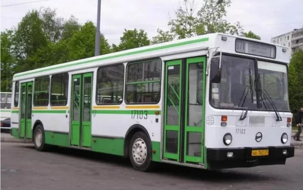 Автобусы - вообще не безопасное место.