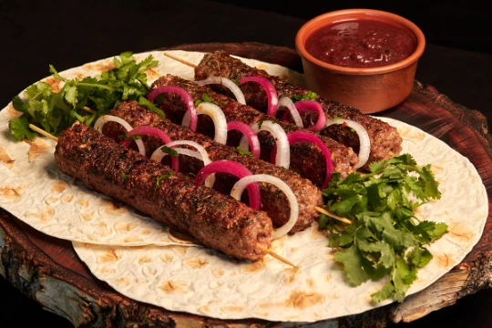 Турецкая кухня — традиционная национальная кухня населения Турции. 