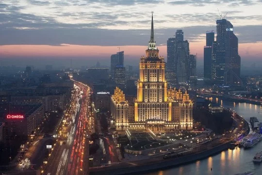 Предлагаю попробовать поугадывать часовые пояса городов. Время будет взято относительно Москвы. Например, если в Москве 12:00, то в Лондоне - 10:00.