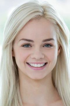 Pornstar smile (only face, no ero)