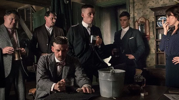 32 самых популярных криминальных сериалов.