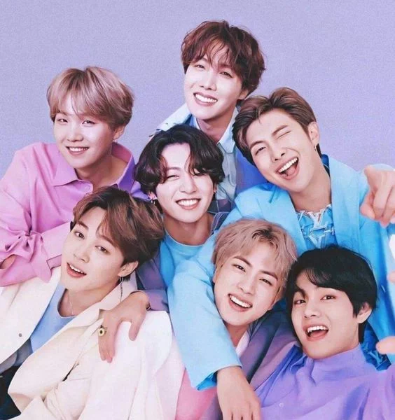 группы: Bts, Stray Kids, Seventeen, Txt, Ateez, Exo, Nct, SuperM, Got7, Treasure, The Boyz, Astro, Monsta X, Big Bang, Oneus, Epex, Ikon, Pentagon, SHINee, Victon, Winner, Wanna One,  Enhypen.