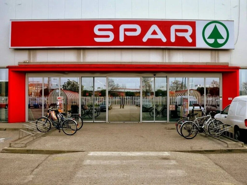 Мини спар. Spar Марьино. Спар Псков. Спар Коломна. Луганск магазин Спар.