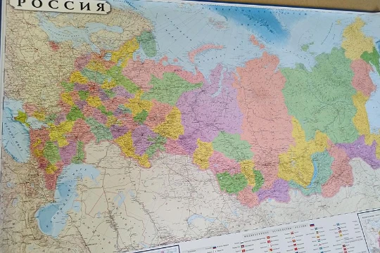 Назови топ-5 городов по численности населения в разных регионах России
Регионов, где меньше 5 городов, не будет 
Новых регионов не будет, т. к. про них мало инфы нашла
