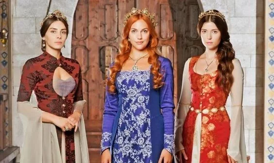 Выбираем самую красивую девушку сериалов "Великолепный век" и "Великолепный век. Империя Кесем"