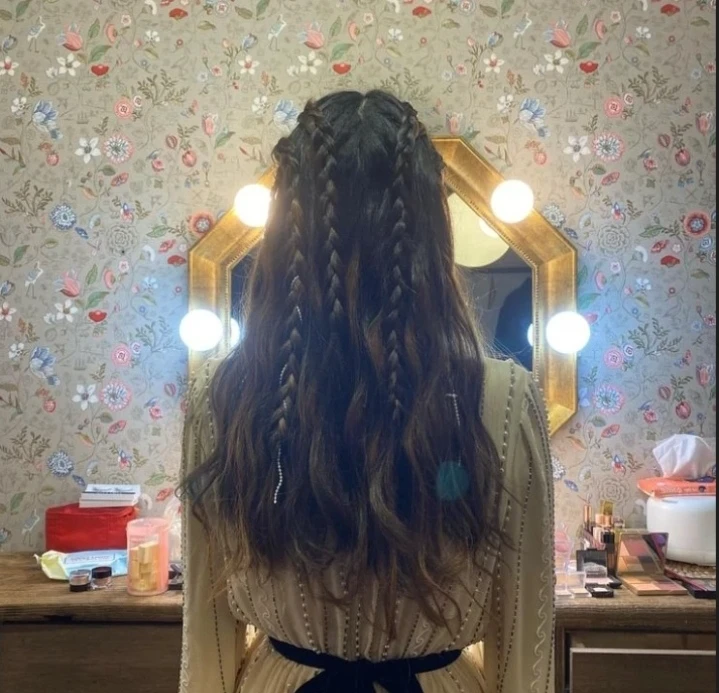 IU солист IU солист