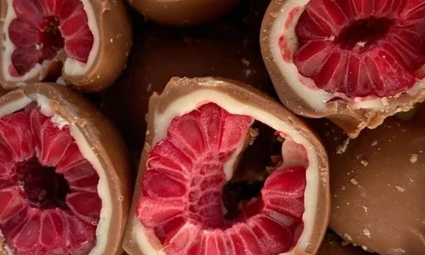 В этой подборке включена готовая продукция (сладкая, солёная, творожная), которую можно найти на прилавках магазинов. Для каждого найдётся своё!!! 