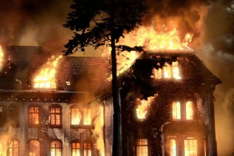 Дворец Господина из белого мрамора... Дворец Господина из белого мрамора...