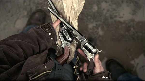 В "Сверхъестественном" было представлено множество мистических артефактов, будь то оружие или другие полезные вещицы. А какой из них приглянулся вам?