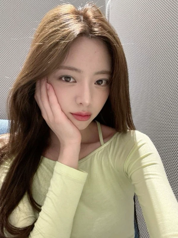 Jang Minseo:«Только в K-pop фандоме.» Jang Minseo:«Только в K-pop фандоме.»