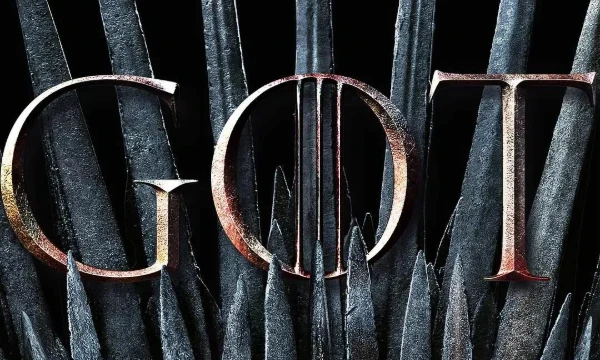 К жанру фэнтези относятся сериалы, как правило основанные на сказках и древних мифах, или которые показывают вселенные, вдохновлённые традиционными фольклором и легендами.
