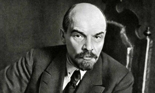 Поволжье – родина множества известных людей, оставивших след в истории, культуре и спорте. В этом тесте я предлагаю выбрать, кто из них достоин звания главной личности в истории региона!