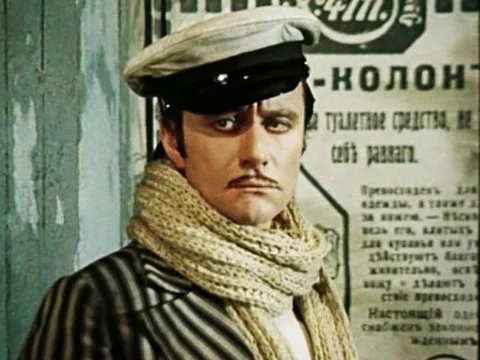 Я включил 64 крылатые фразы из кино, сериалов, мультфильмов. Какие-то могли быть сказаны впервые не там, но фильмом ещё более прославились. Список не всеобъемлющий, просто из некоторых популярных:)