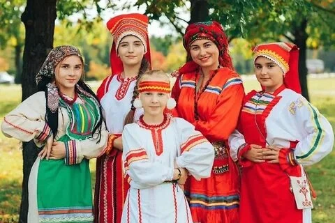 У каждого народа есть свои национальные блюда, давайте же посмотрим, какое из них окажется вкуснее. Поехали!