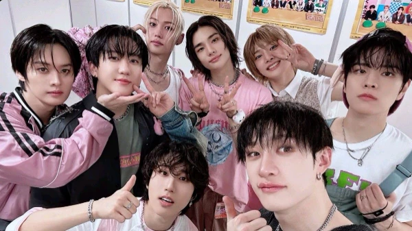 Угадай мембера Stray Kids по губам за 30 секунд