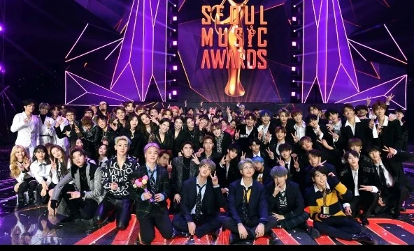 Кпоп премии. Seoul Music Awards 2017 BTS. Премия кпоп. Seoul Music Awards 2019. 28th Seoul Music Awards 2019.