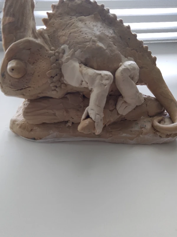 Первая серьезная скульптура, это хамелеон Первая серьезная скульптура, это хамелеон
