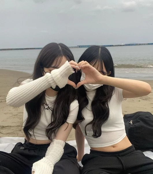 … какая вы мужская k-pop группа из моих любимых. проведём друг с другом виртуальные сутки ;) 
приятного прохождения ☆彡