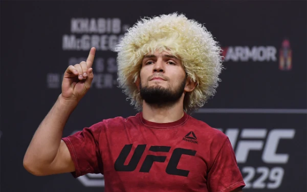 Смешанные единоборства (MMA) — вид спорта, представляющий собой единоборство с сочетанием множества техник. Предлагаю вам выбрать самый лучший бой в истории MMA.