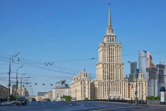 Собрал достопримечательности из городов России, предлагаю выбрать самую интересную, красивую и впечатляющую. 