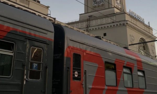 Всем привет!Возможны многие знают этот вайб поездки на поезде!Сегодня вы окунётесь в этот день по уши!Я надеюсь вам очень понравится!Удачи!