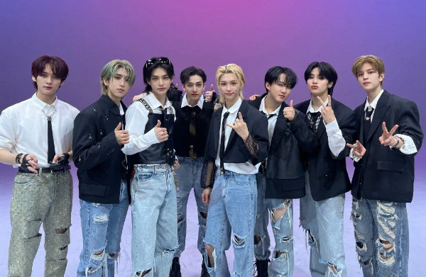 nct, Stray kids, ateez, shinee, txt, bts, exo, bigbang, treasure, monsta x, seventeen, oneus, jay park, kard, xikers, superМ, jackson.