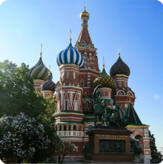 Вам предстоит выбрать лучшее из церковных сооружений в России.