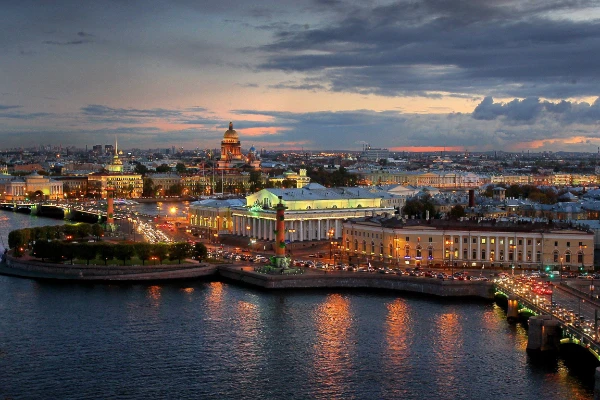 Выбери самый лучший город России (здесь представлены самые населённые города)! Удачного прохождения)