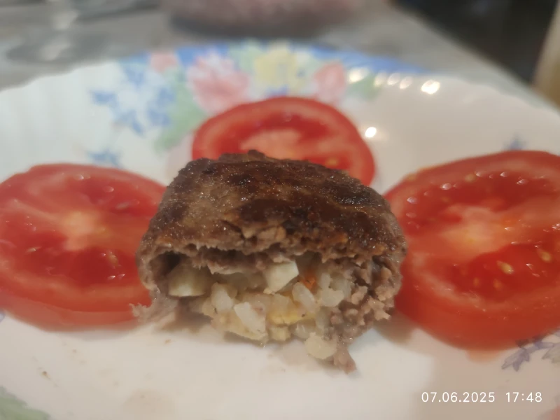 Готовим зразы с рисом и яйцом Готовим зразы с рисом и яйцом