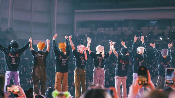 давай проверим насколько хорошо ты отличаешь stray kids? удачи. 