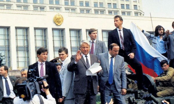 Тирлист самых популярных российских политиков 1990-х, в котором будут собраны все - от националистов до социал-демократов
